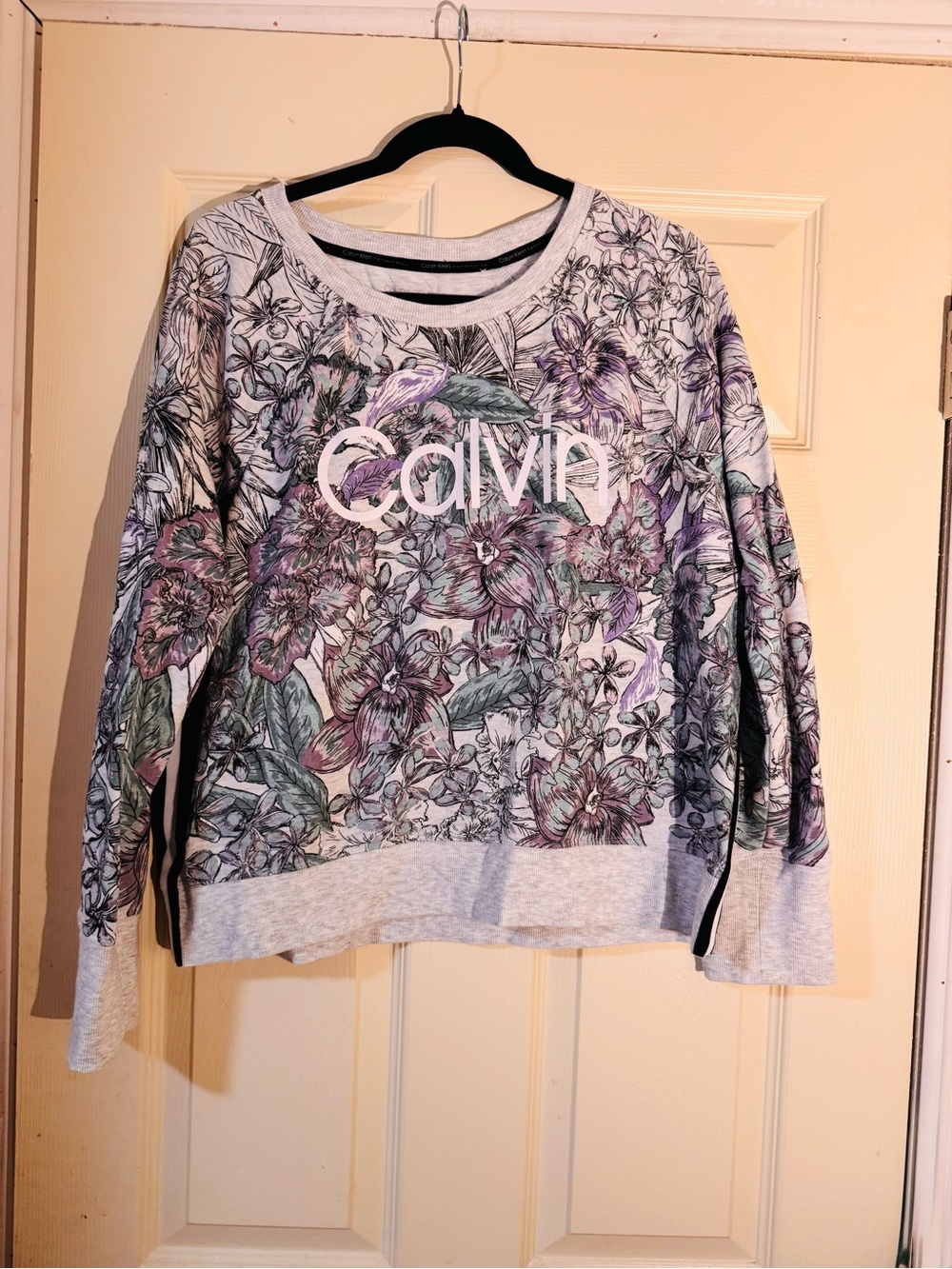 Calvin Klein Lavender and Gray Floral Crewneck Sweatshirt XL